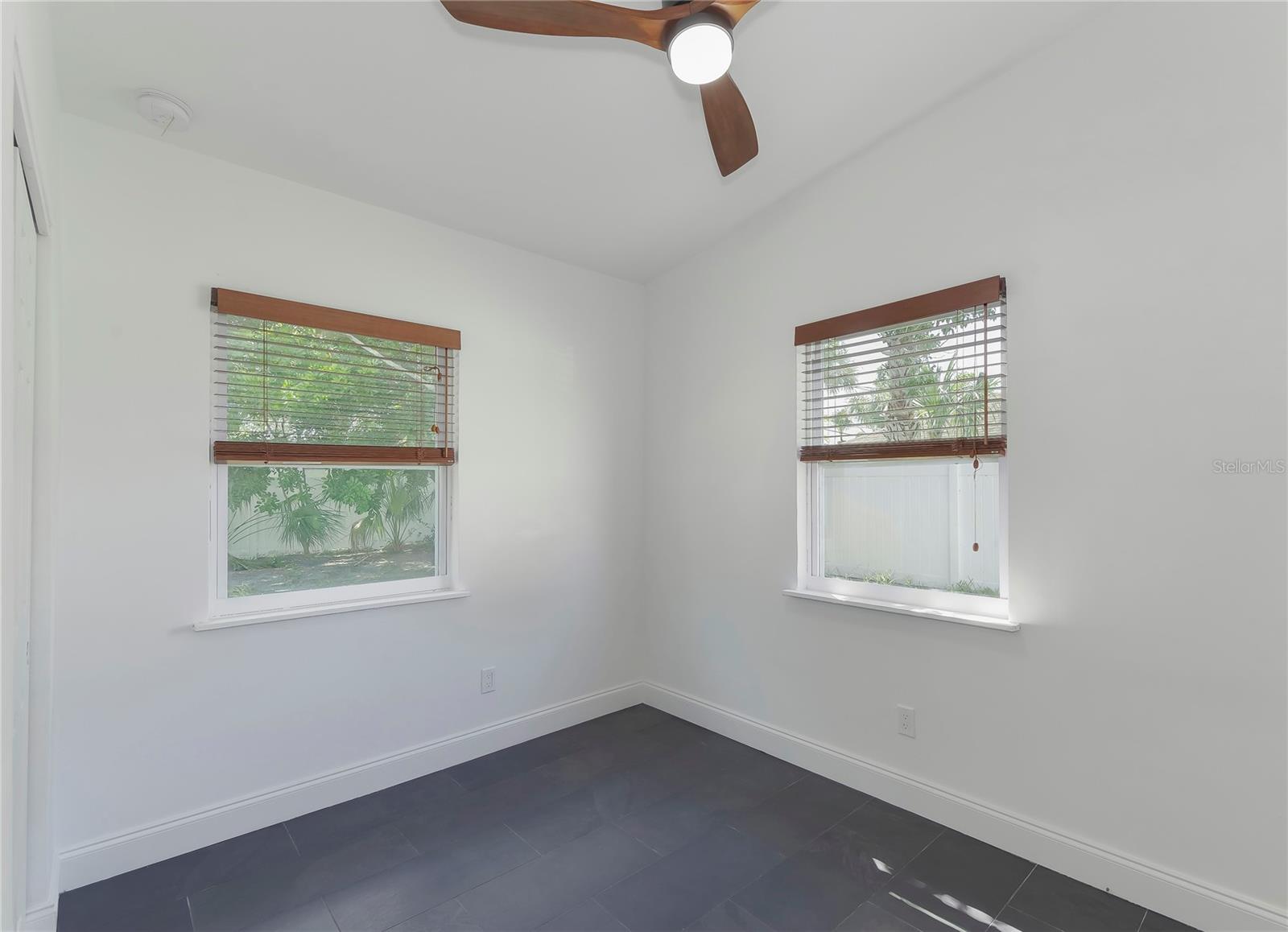 161 40TH AVE SE