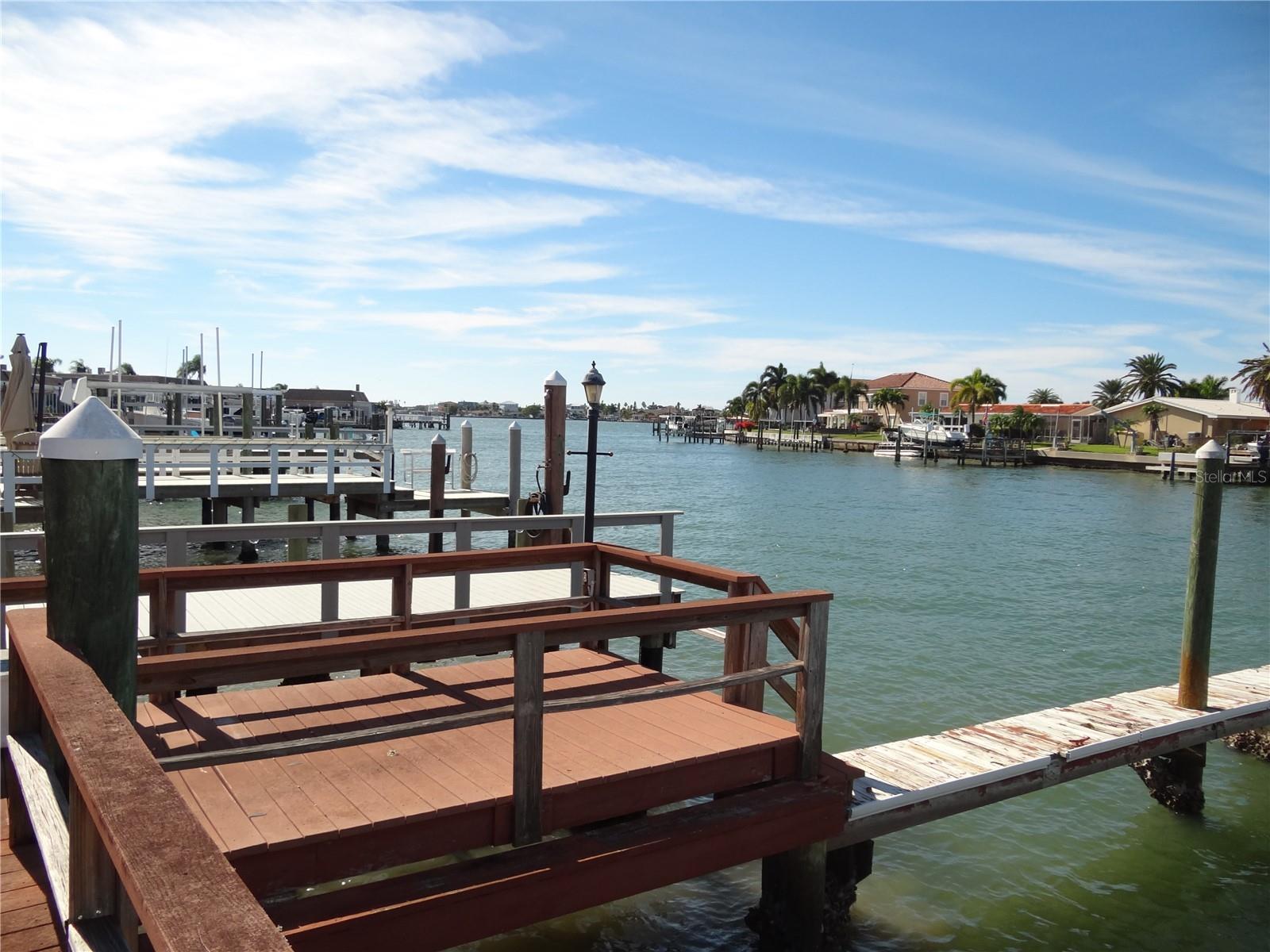 531 BOCA CIEGA POINT BLVD N #2707