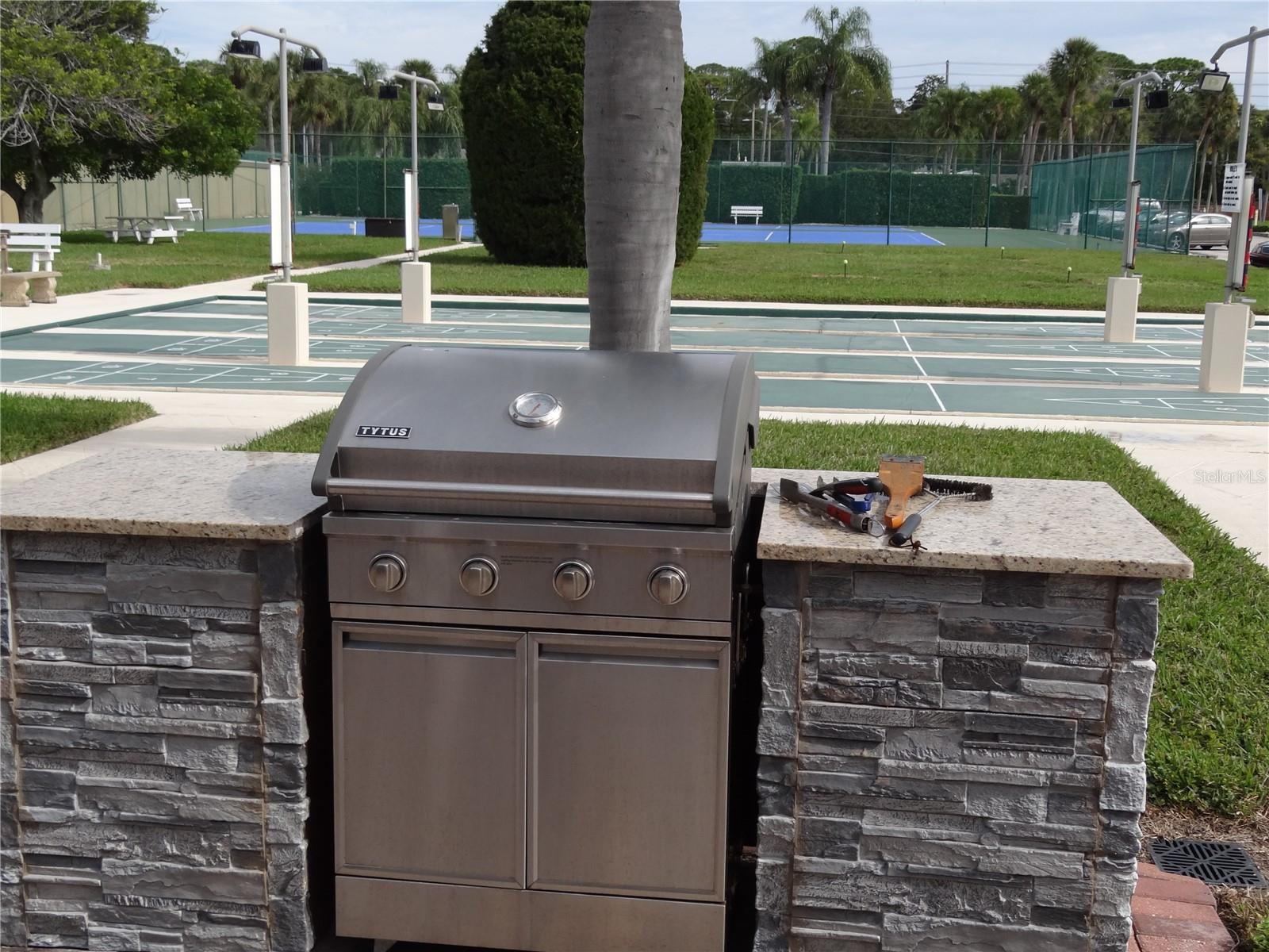 531 BOCA CIEGA POINT BLVD N #2707
