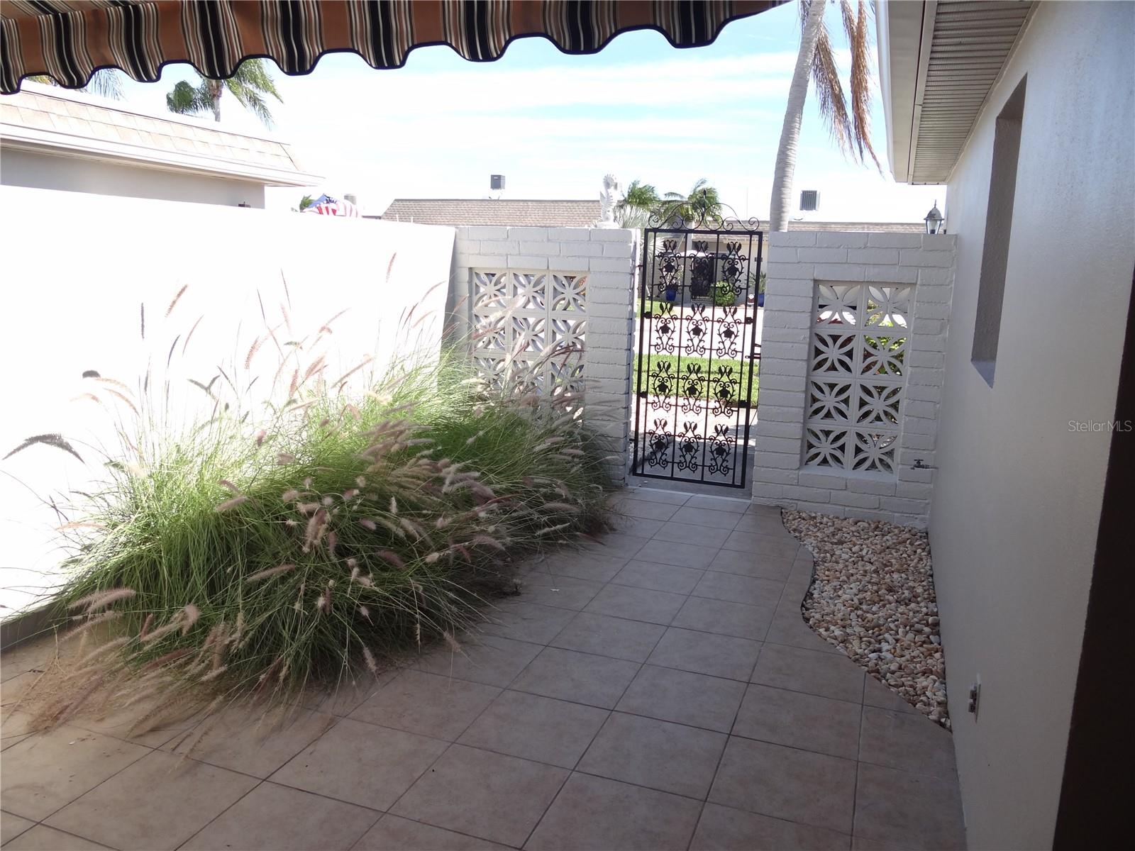 531 BOCA CIEGA POINT BLVD N #2707