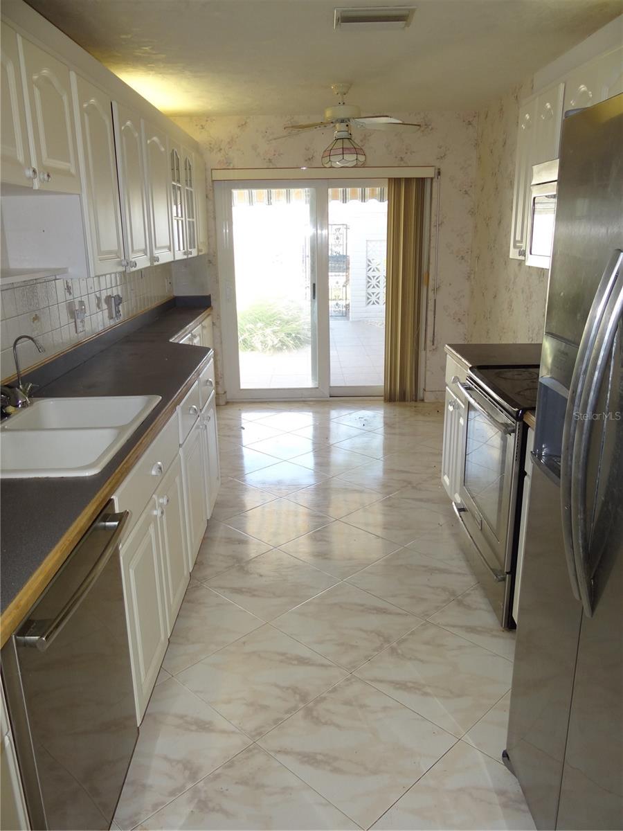531 BOCA CIEGA POINT BLVD N #2707