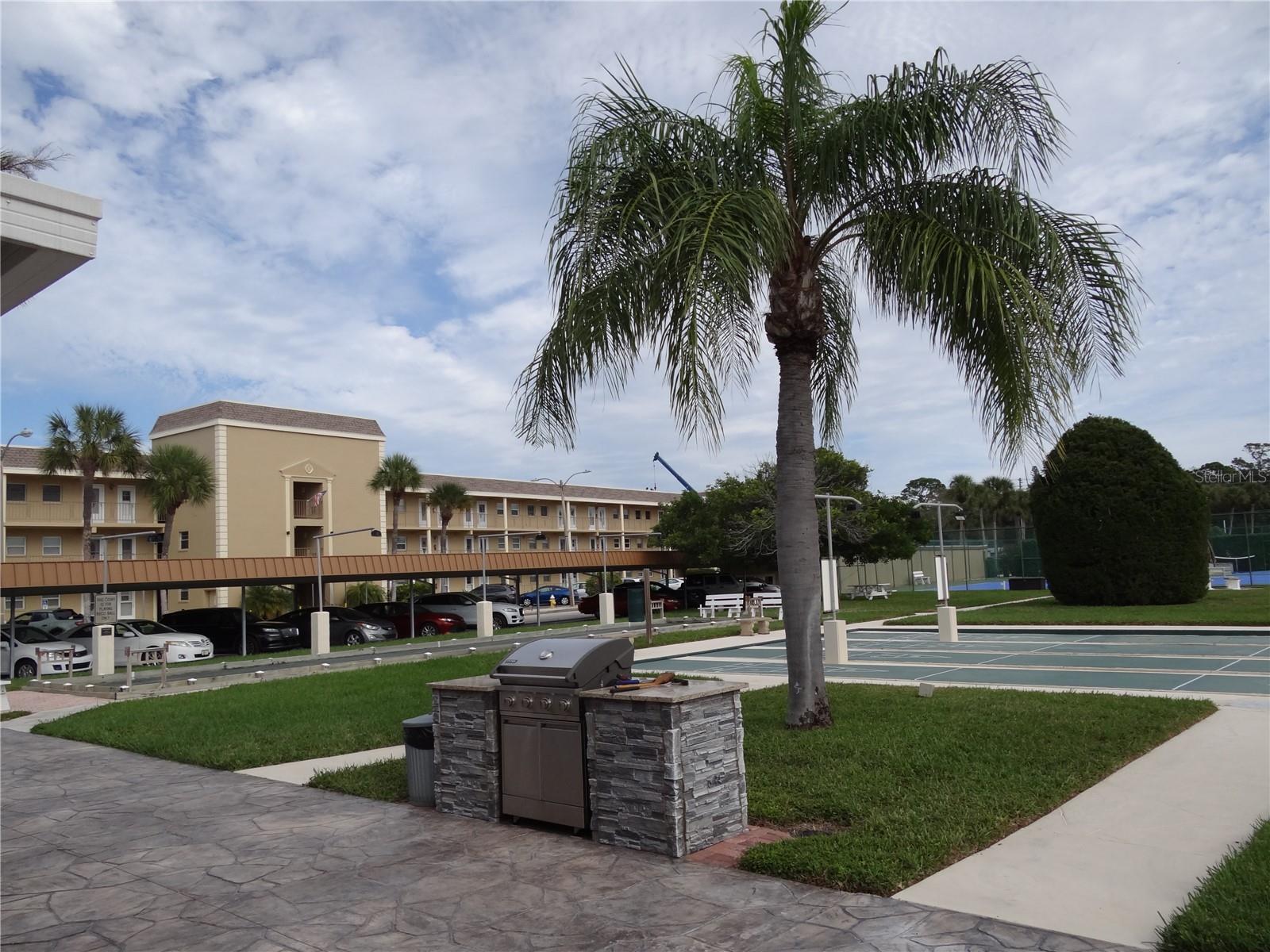 531 BOCA CIEGA POINT BLVD N #2707