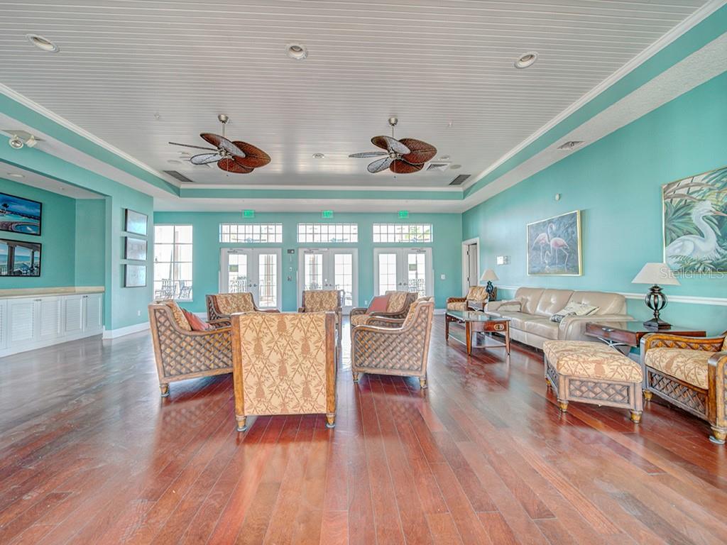 5135 COQUINA KEY DR SE #E