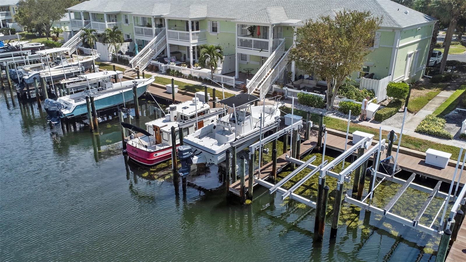 5135 COQUINA KEY DR SE #E