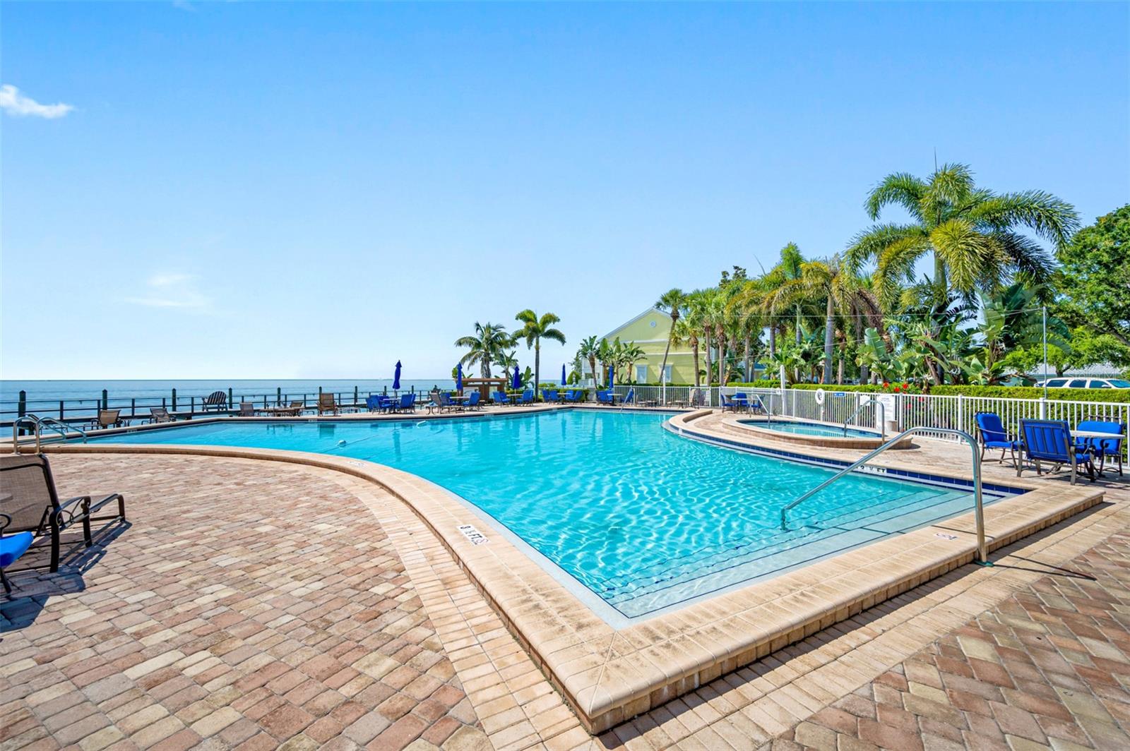 5135 COQUINA KEY DR SE #E