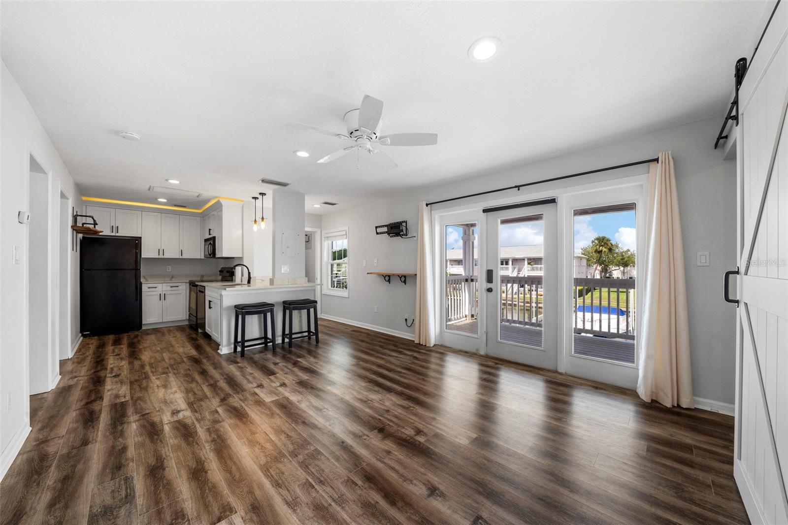 5135 COQUINA KEY DR SE #E