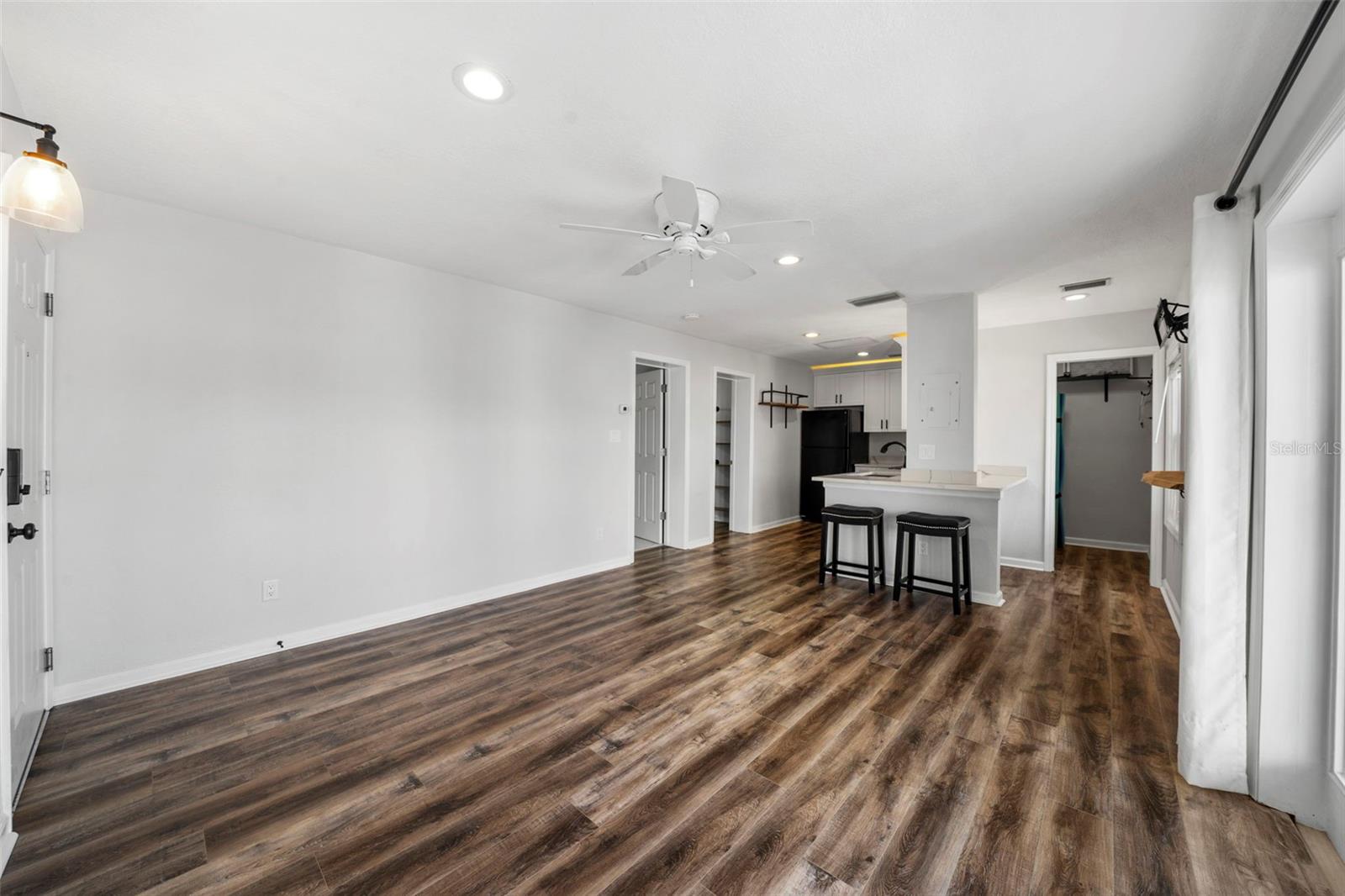 5135 COQUINA KEY DR SE #E