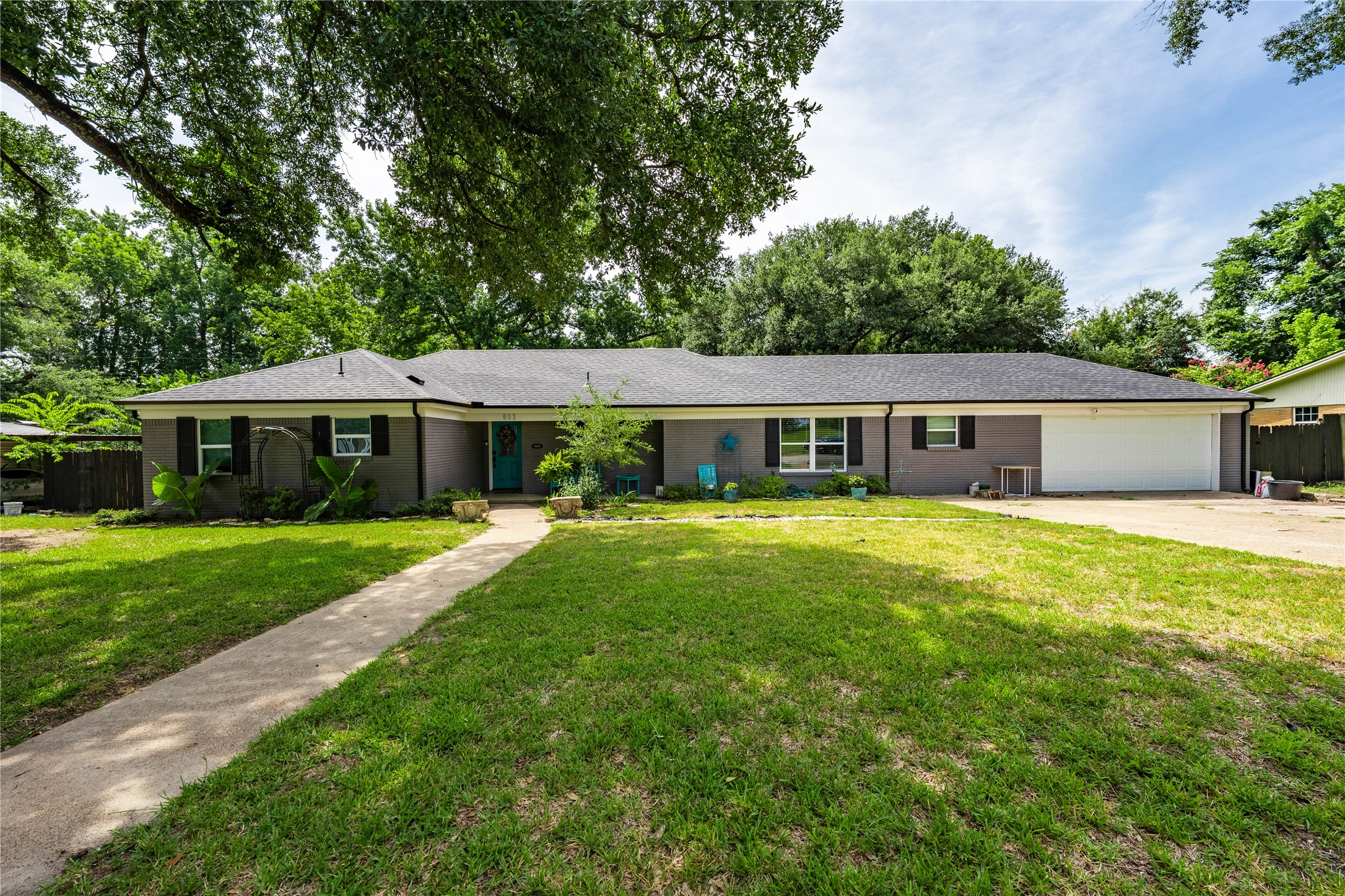 603 Mosley Drive