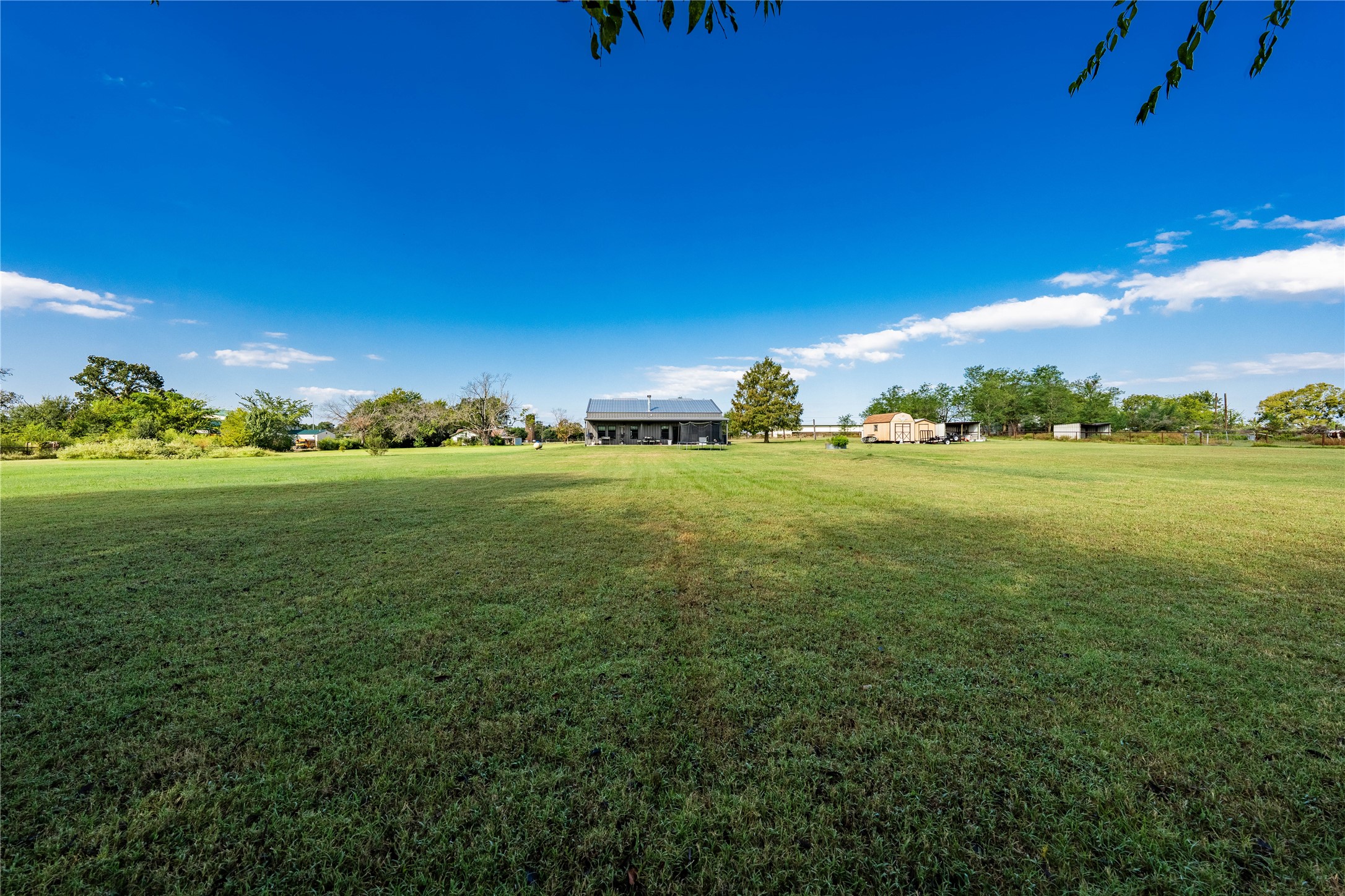 13085 County Road 1200