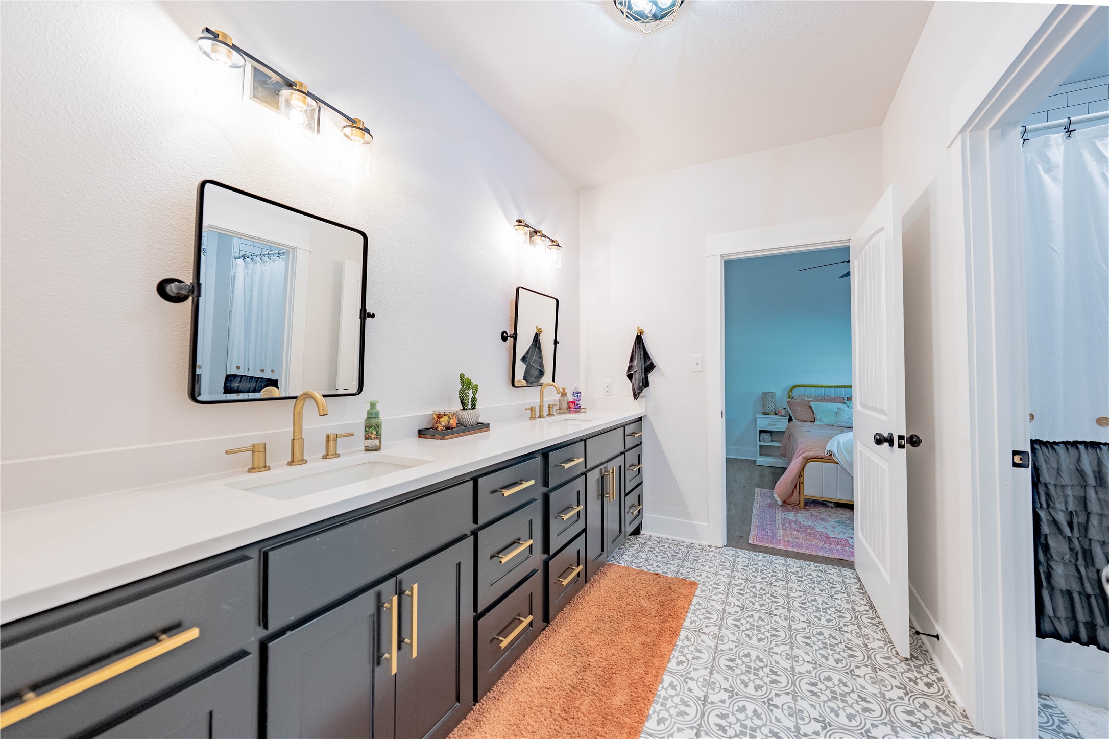 13085 County Road 1200