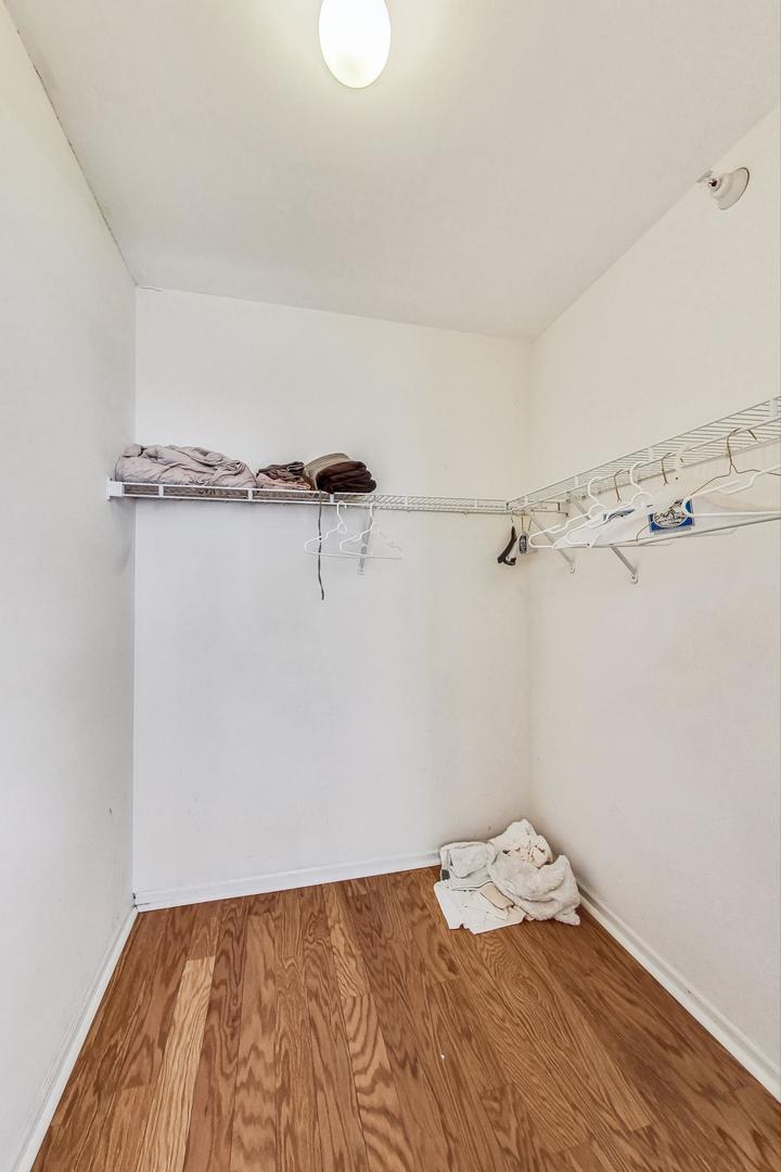 630 N STATE Street Unit: 2405