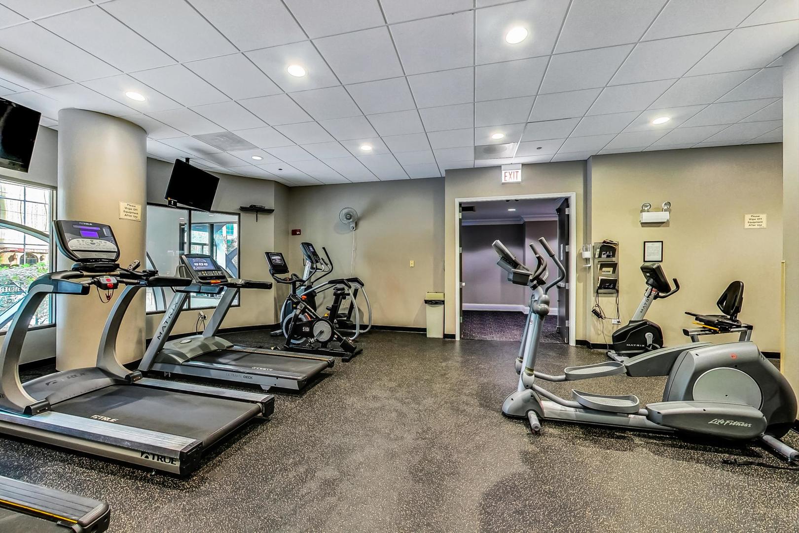 630 N STATE Street Unit: 2405