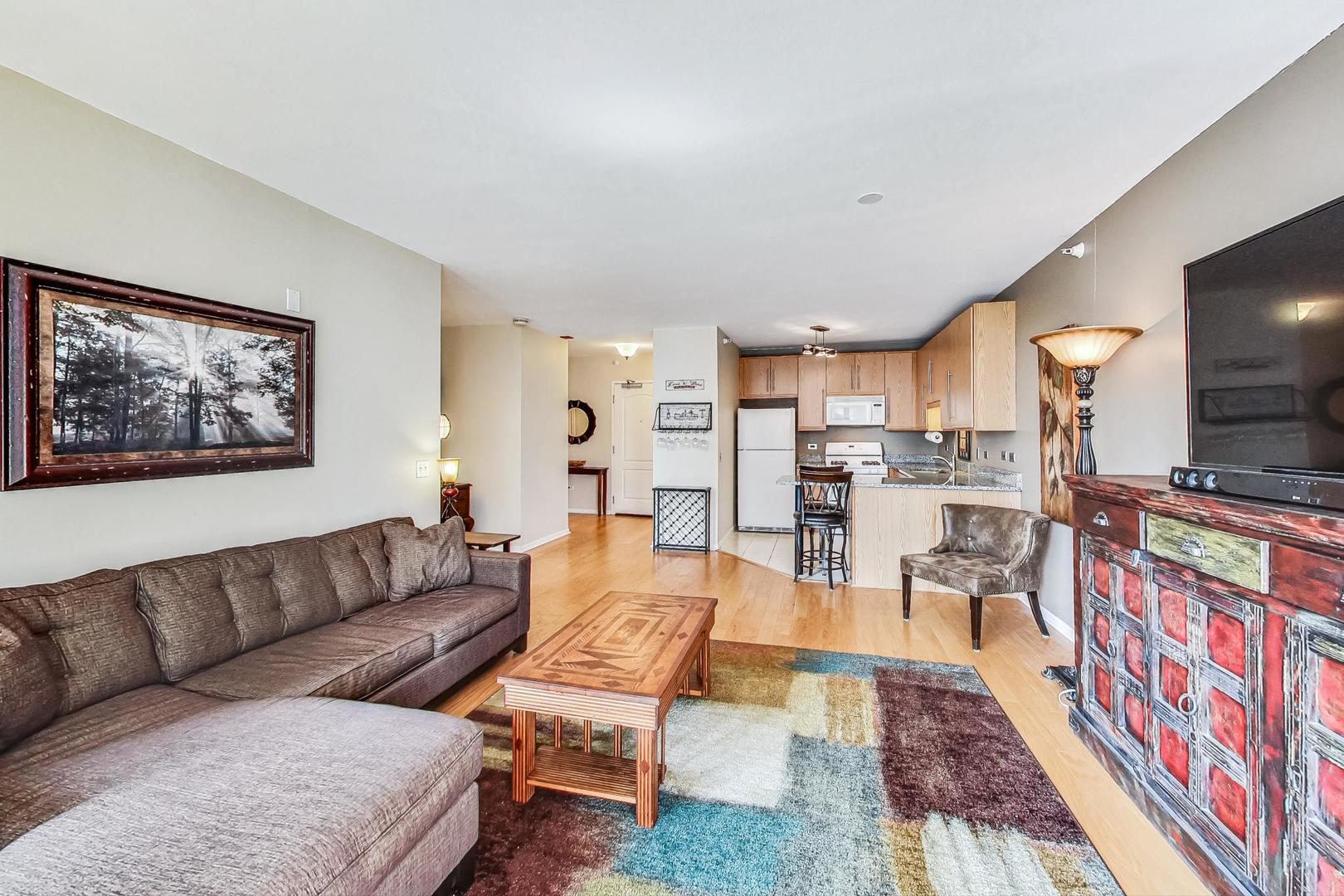 630 N STATE Street Unit: 2405