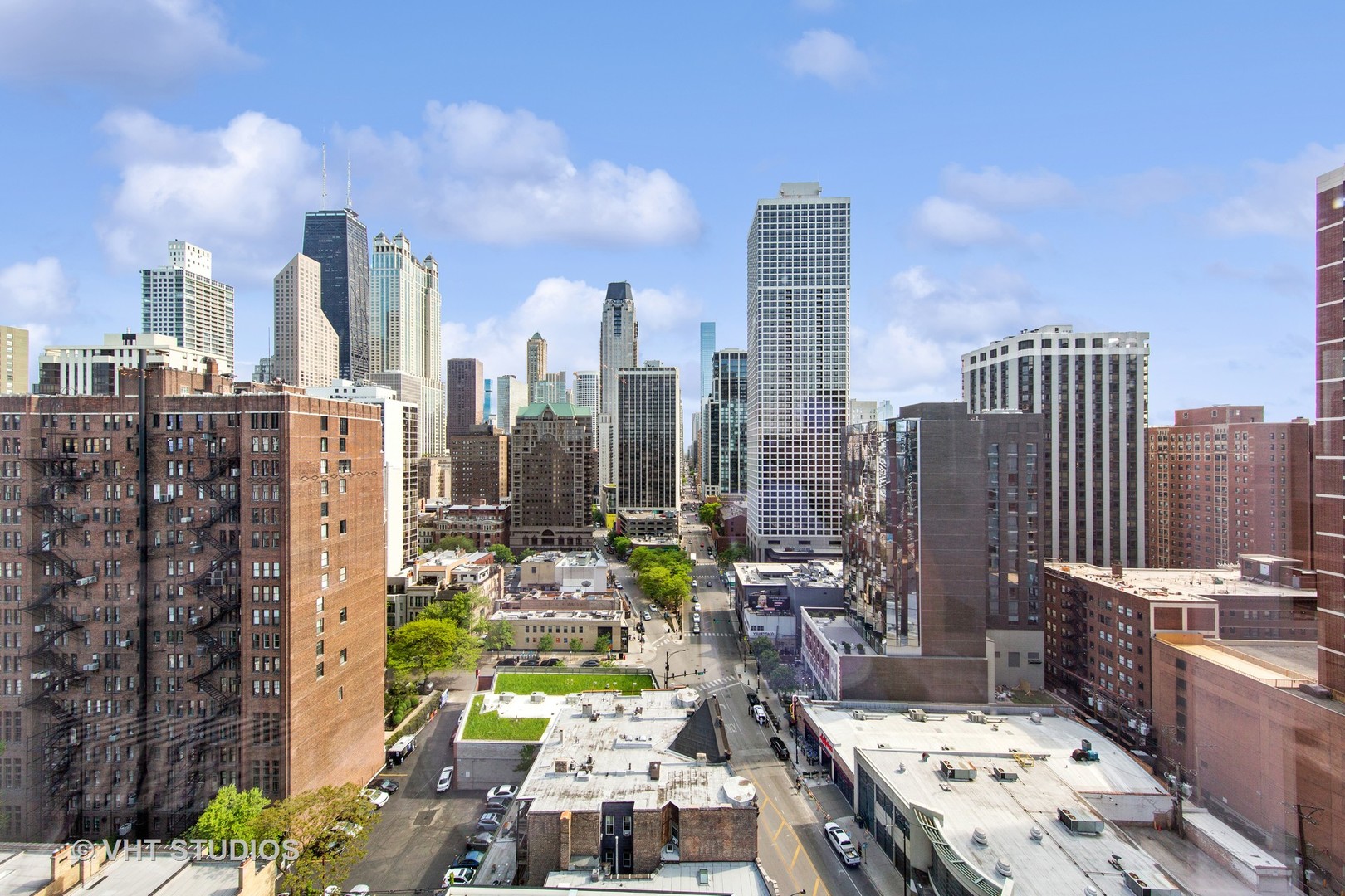 4 E Elm Street Unit: 15S