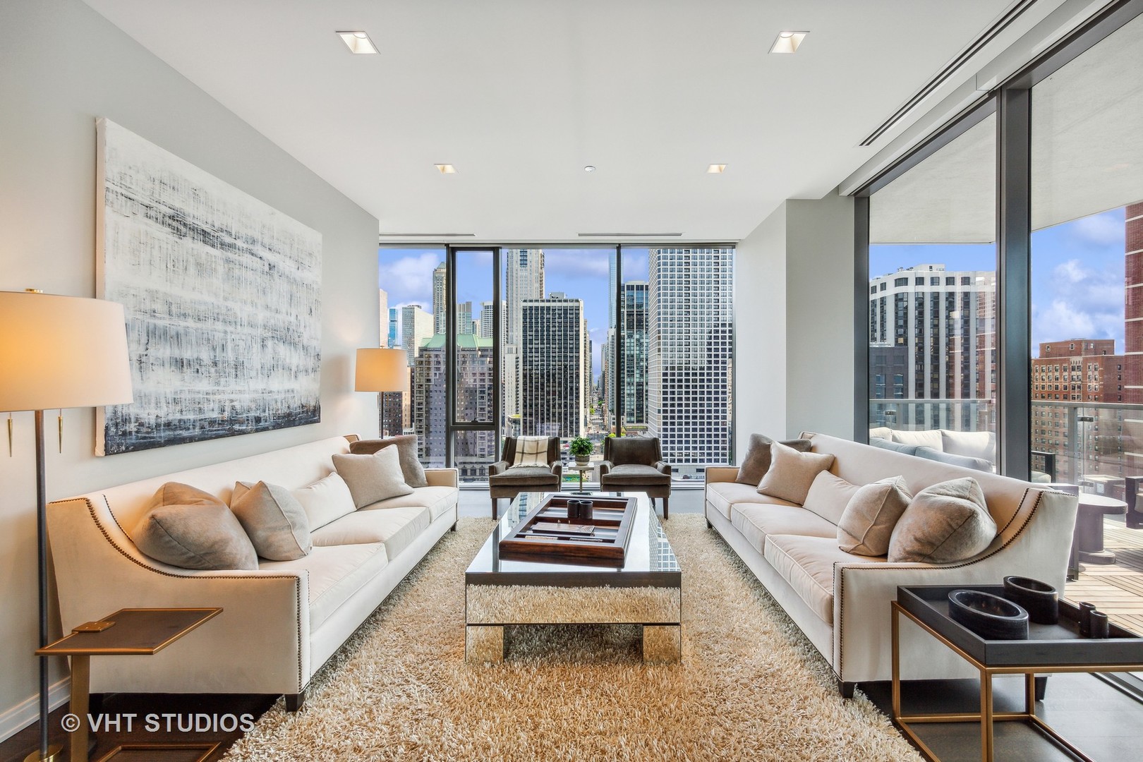 4 E Elm Street Unit: 15S