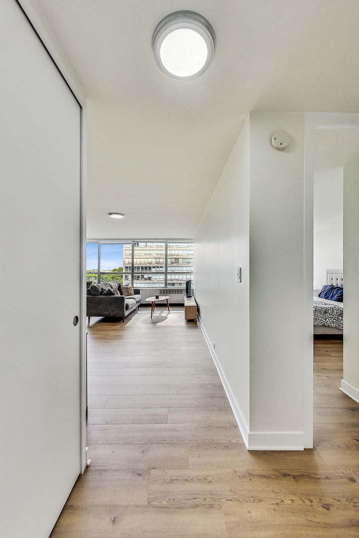 4800 S Chicago Beach Drive Unit: 805S