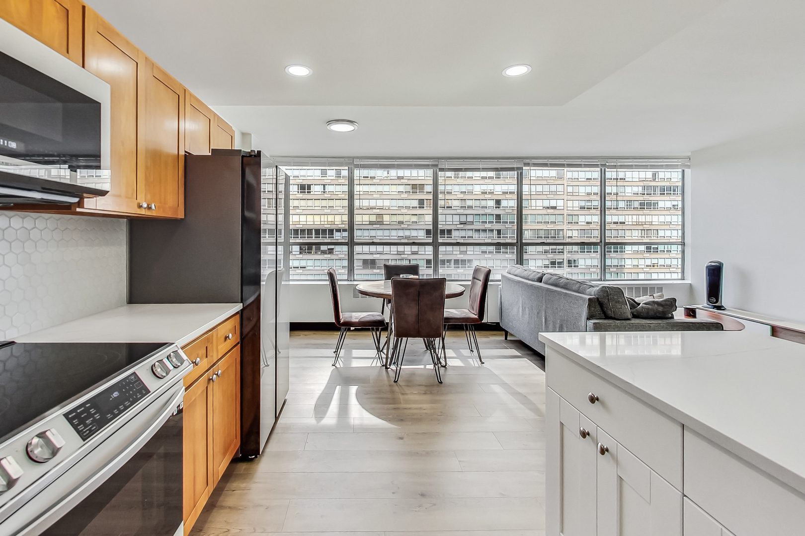 4800 S Chicago Beach Drive Unit: 805S