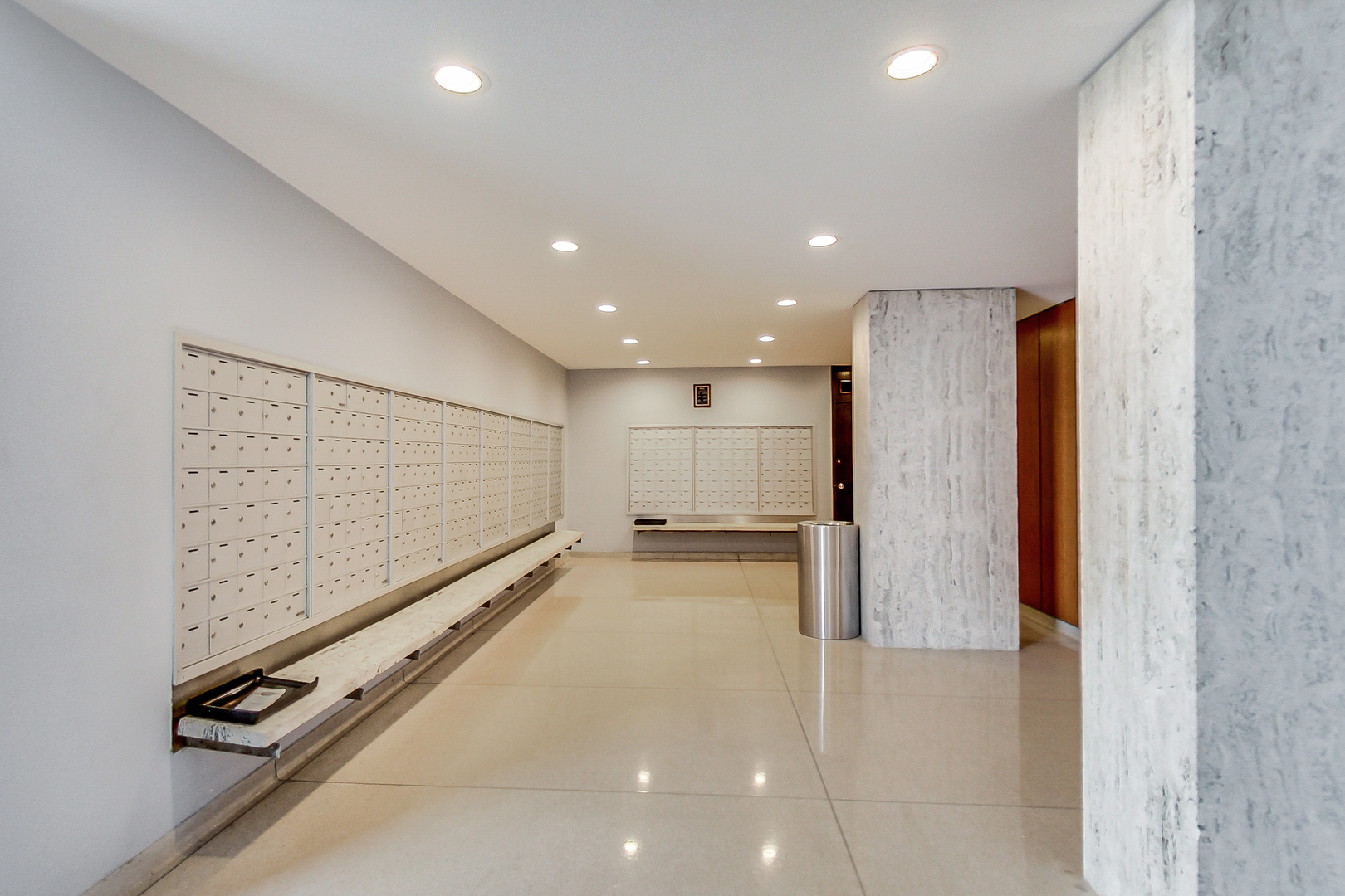 4800 S Chicago Beach Drive Unit: 805S