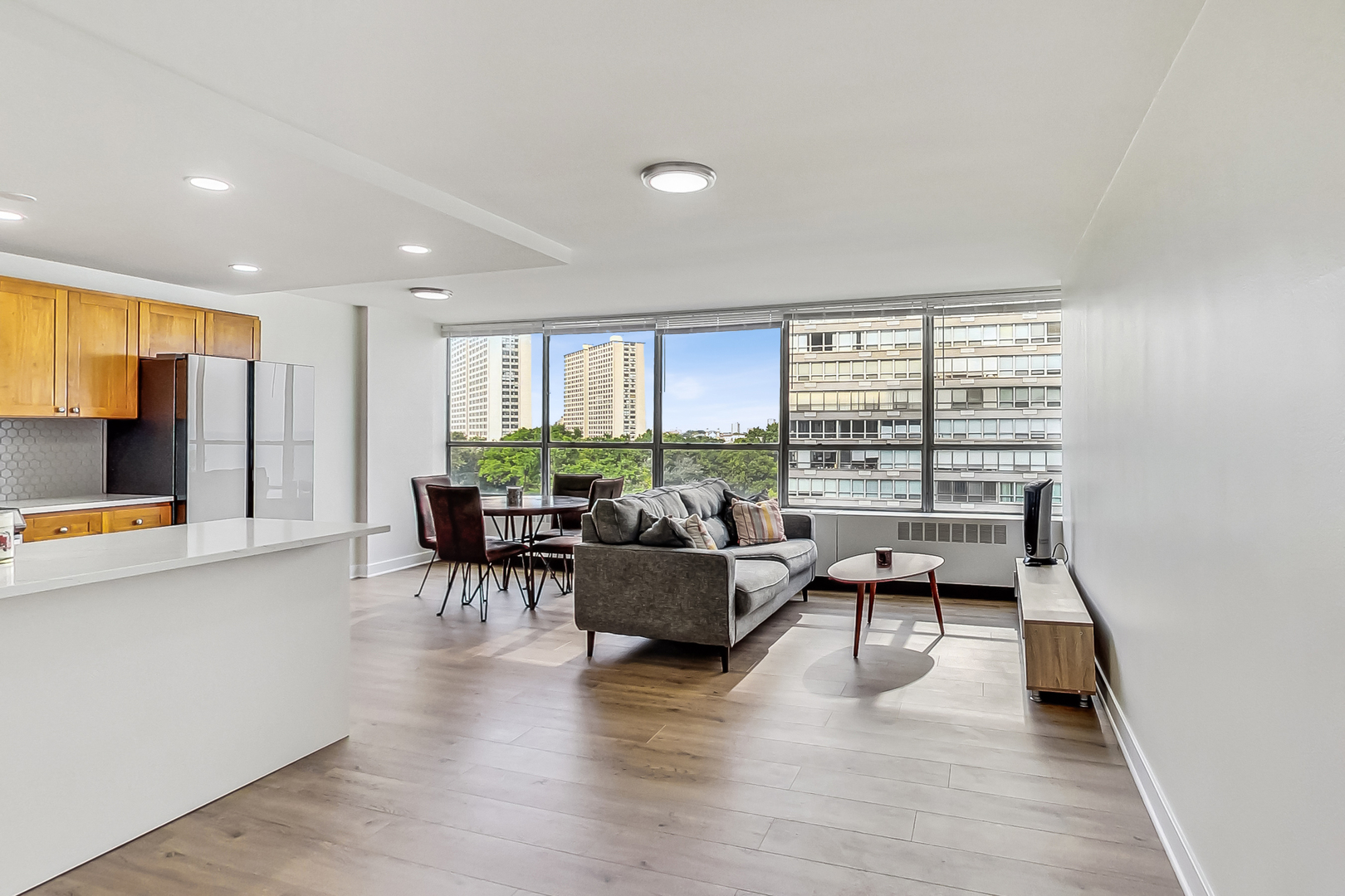 4800 S Chicago Beach Drive Unit: 805S