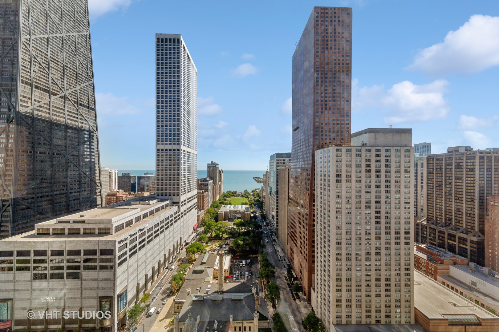 800 N MICHIGAN Avenue Unit: 2901