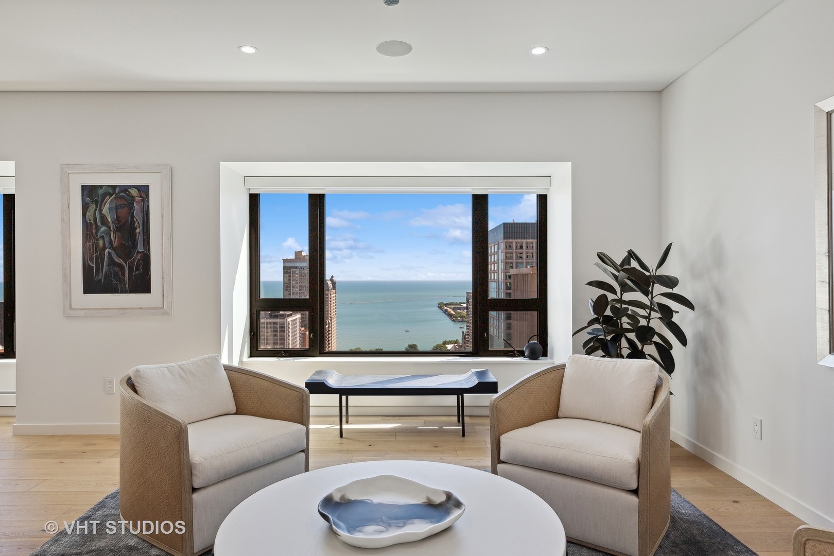800 N MICHIGAN Avenue Unit: 2901