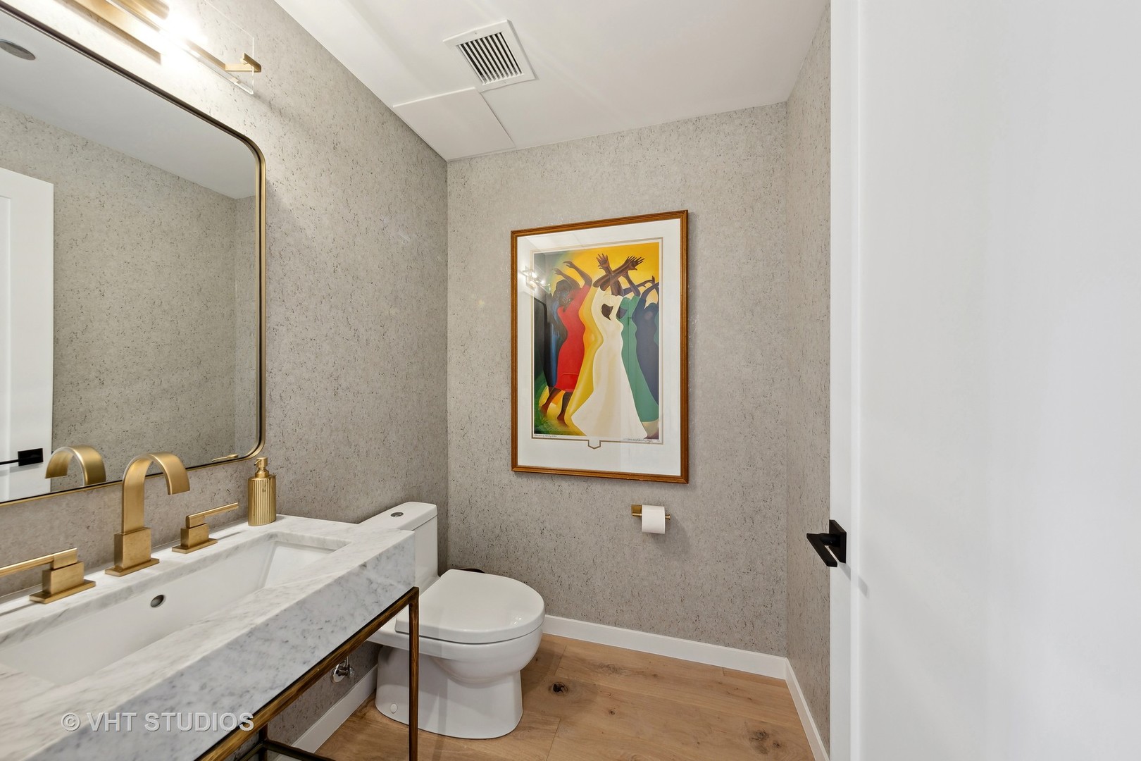 800 N MICHIGAN Avenue Unit: 2901