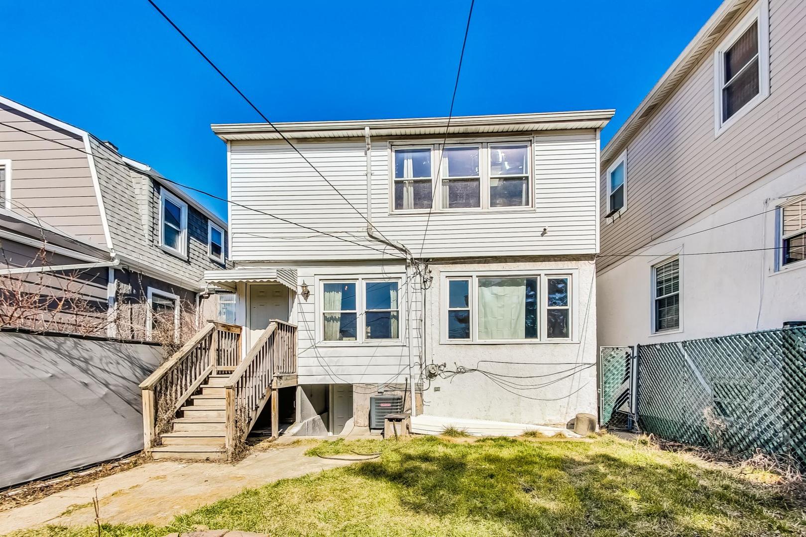 4931 W Melrose Street