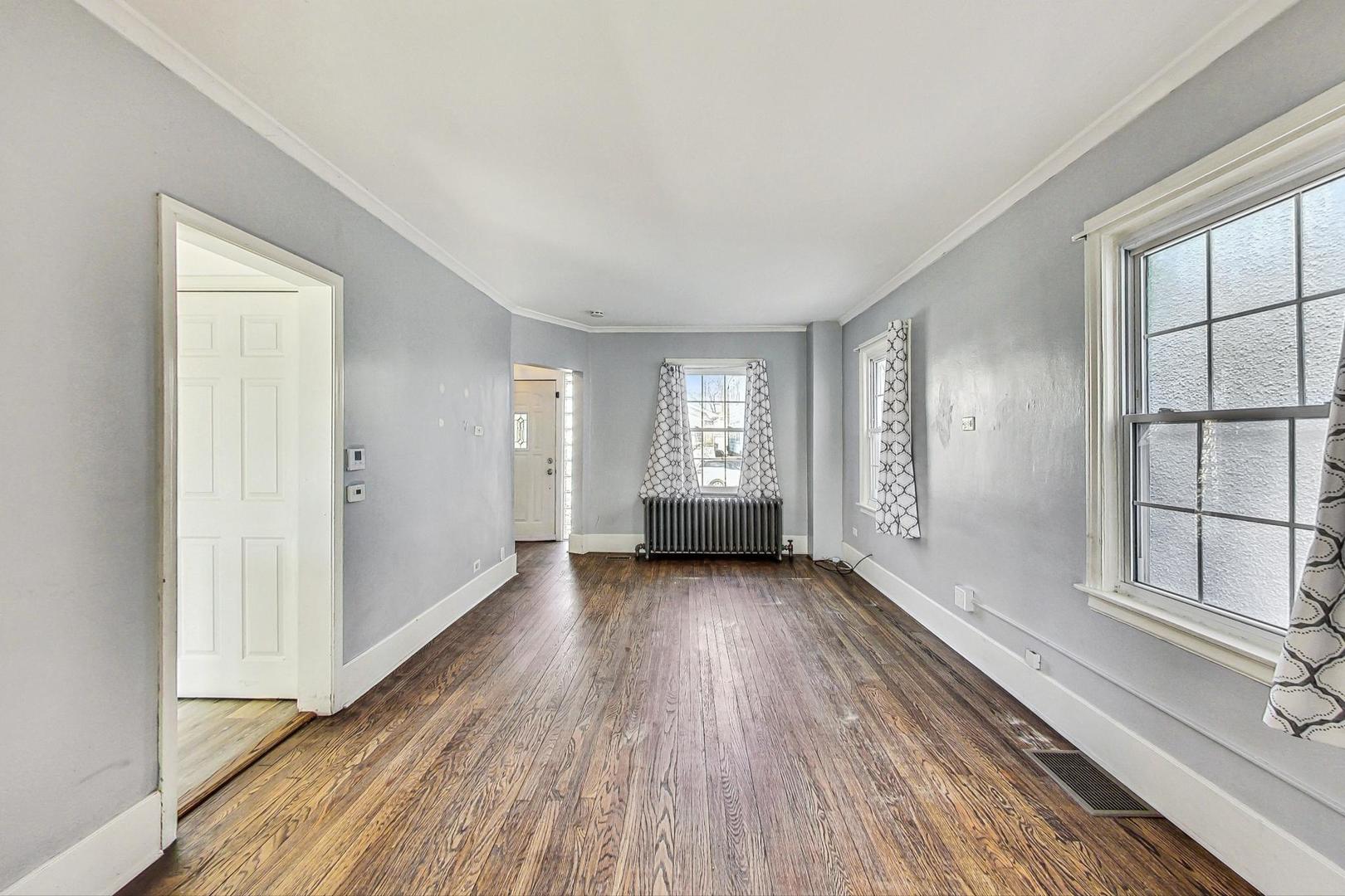 4931 W Melrose Street