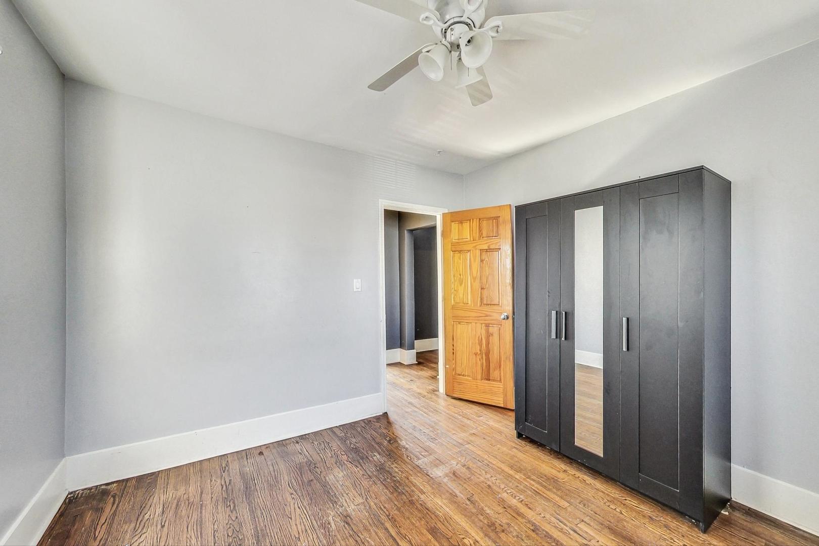 4931 W Melrose Street