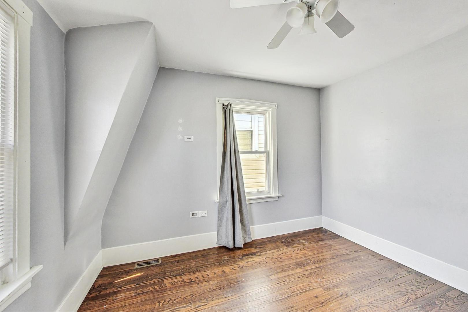 4931 W Melrose Street