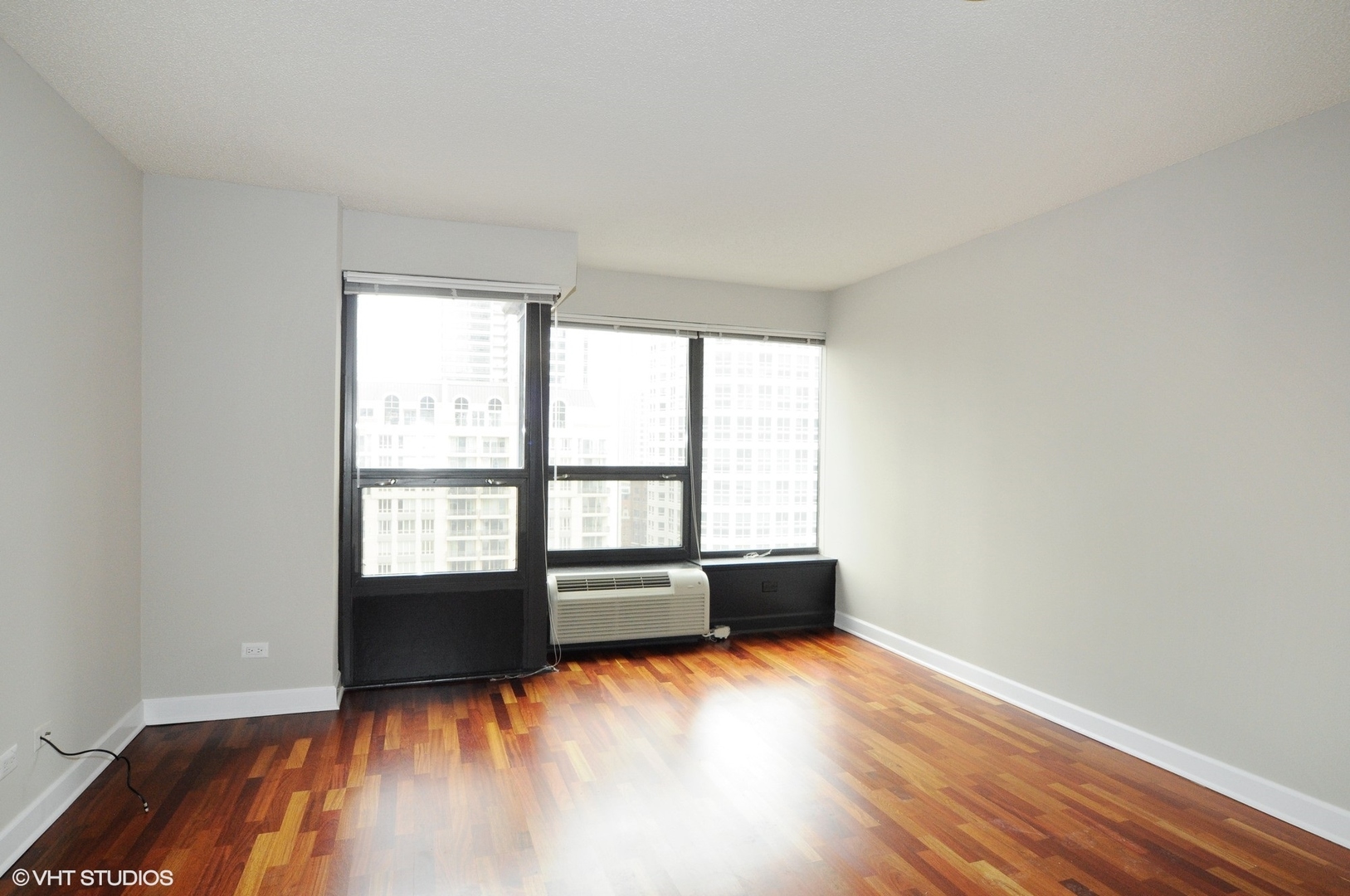 30 E Huron Street Unit: 2408