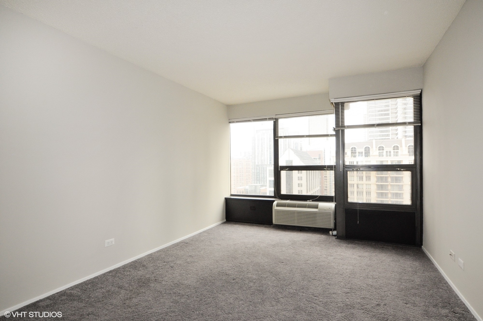 30 E HURON Street Unit: 2408