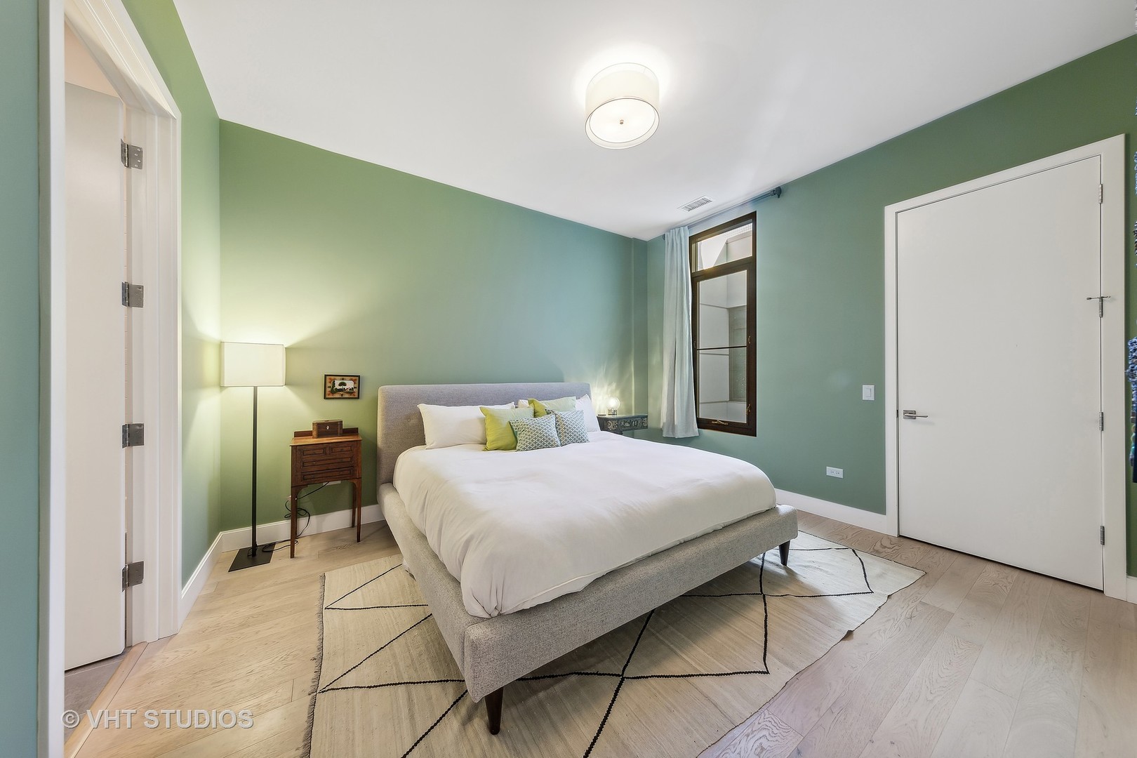 35 N Aberdeen Street Unit: PHN