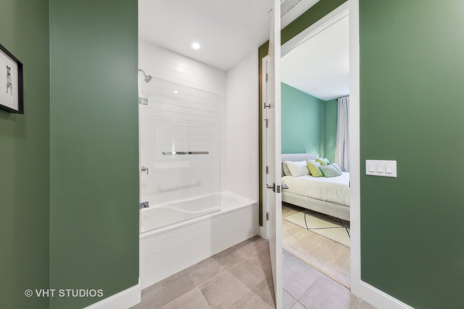 35 N Aberdeen Street Unit: PHN