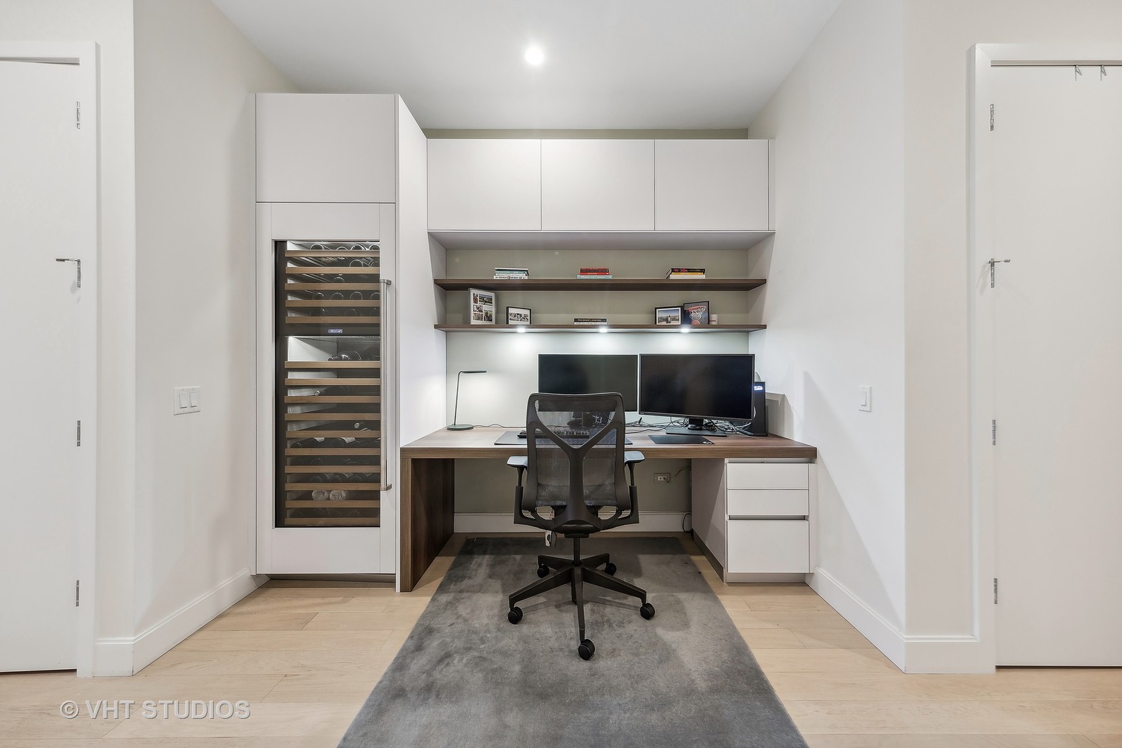 35 N Aberdeen Street Unit: PHN