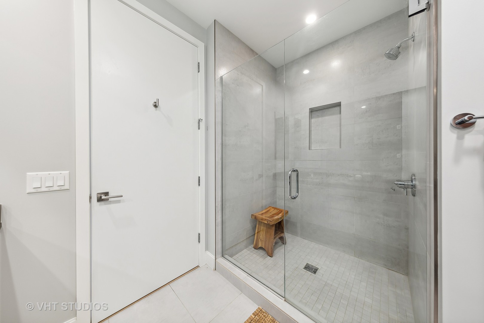 35 N Aberdeen Street Unit: PHN