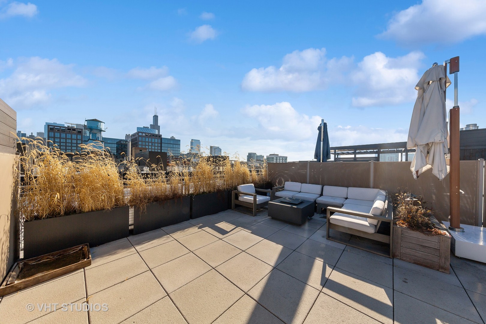 35 N Aberdeen Street Unit: PHN