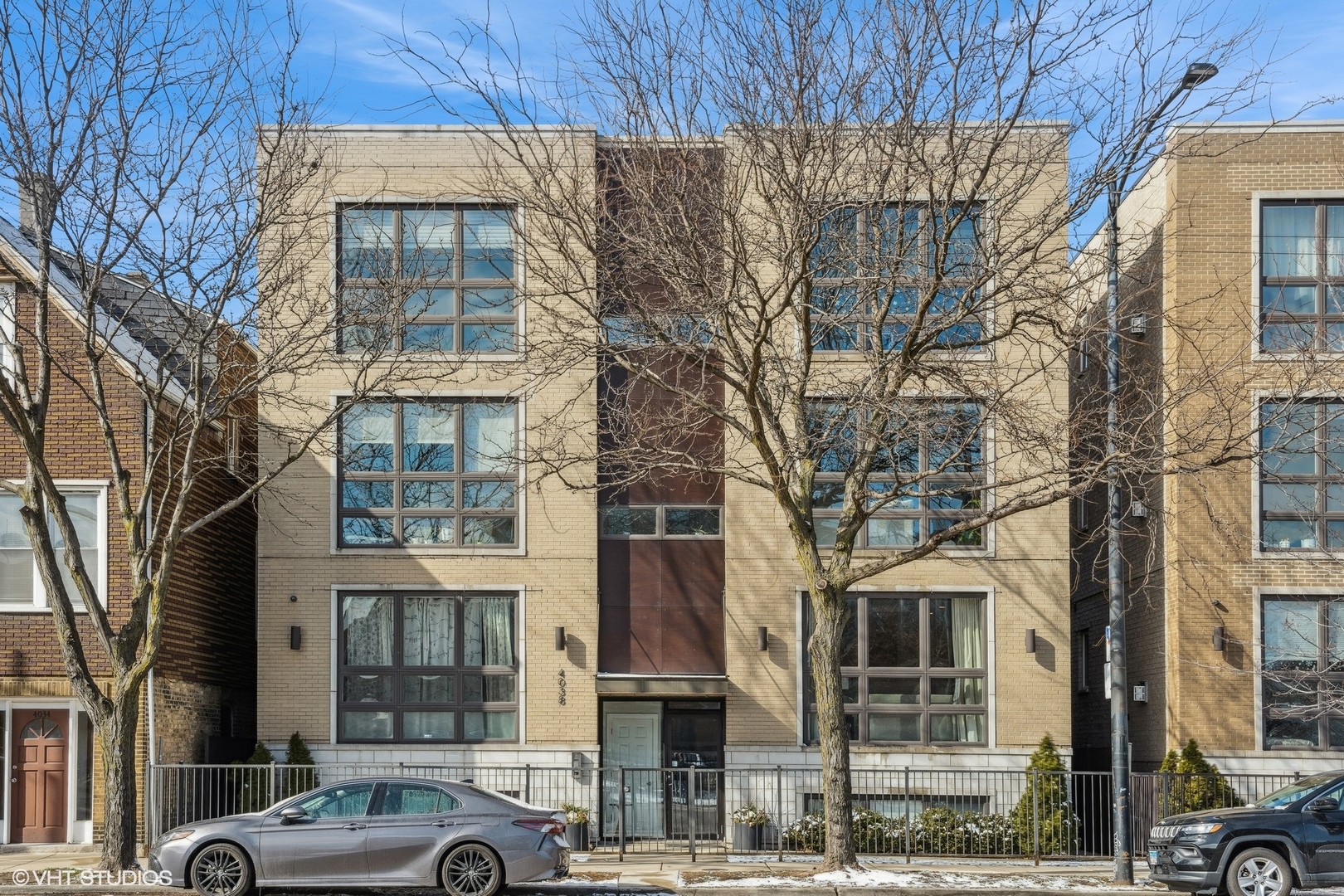 4038 N Western Avenue Unit: 3S