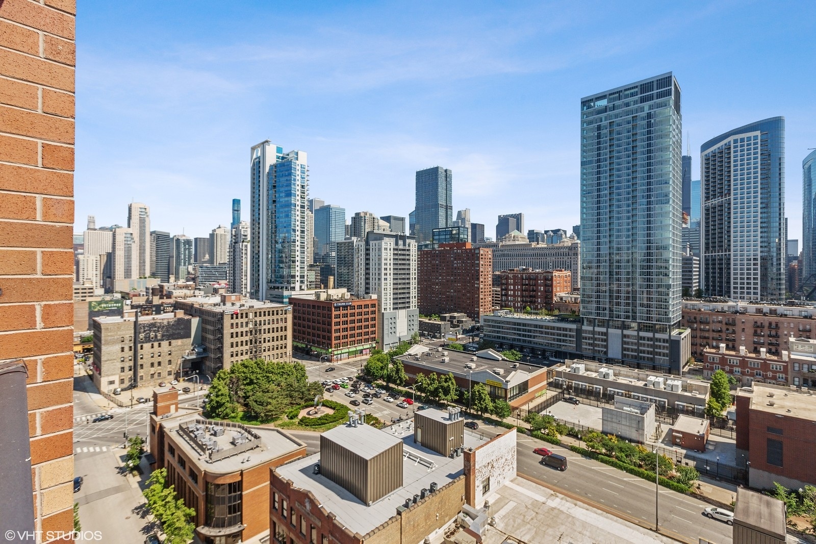 400 W Ontario Street Unit: 1606