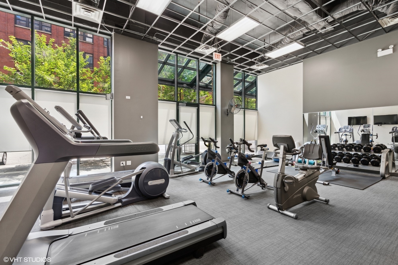 400 W Ontario Street Unit: 1606