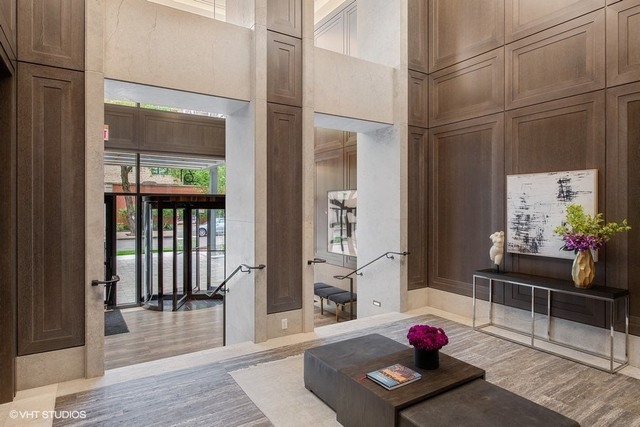 61 E Banks Street Unit: 307