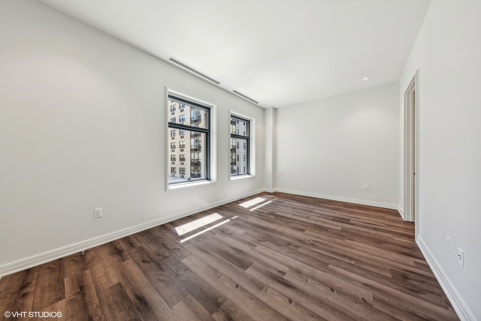 61 E Banks Street Unit: 307
