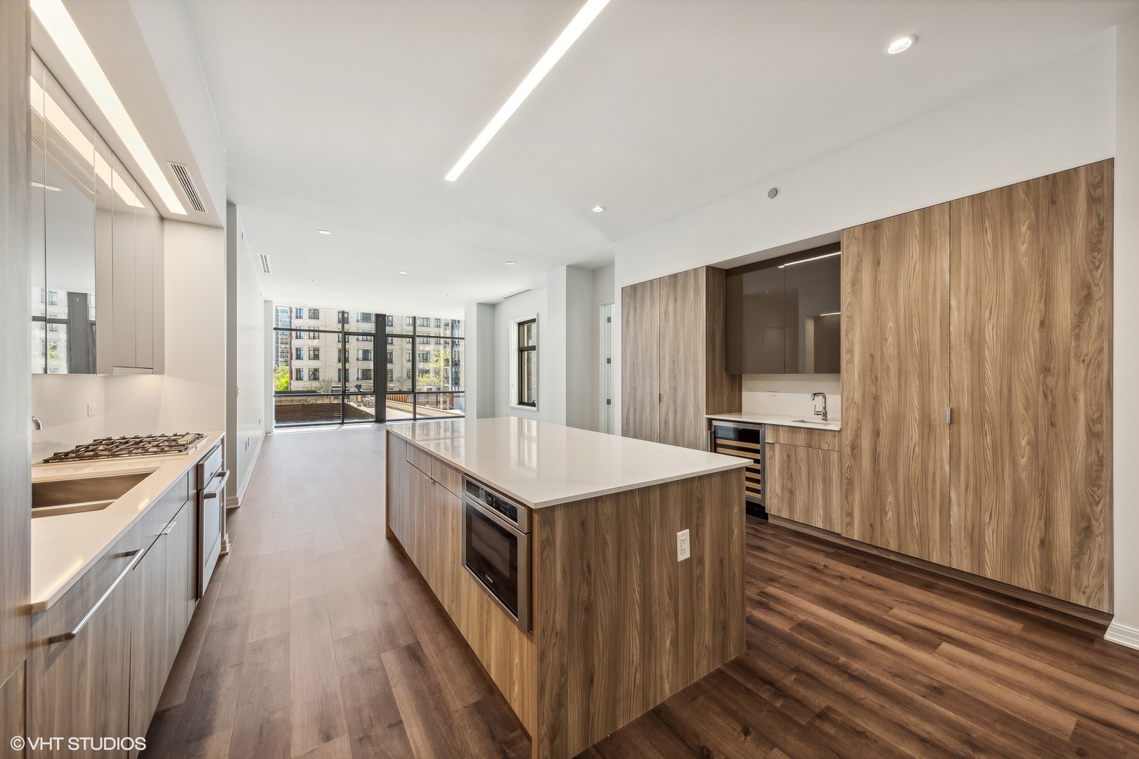 61 E Banks Street Unit: 307