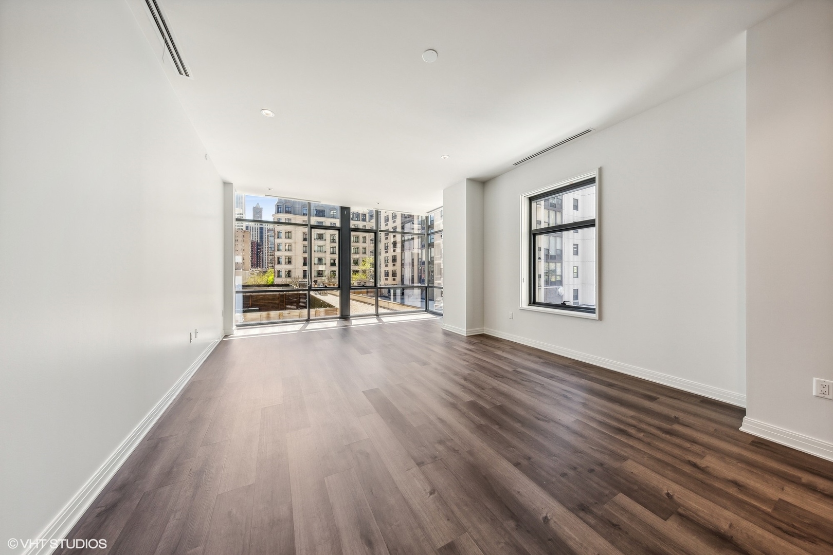 61 E Banks Street Unit: 307