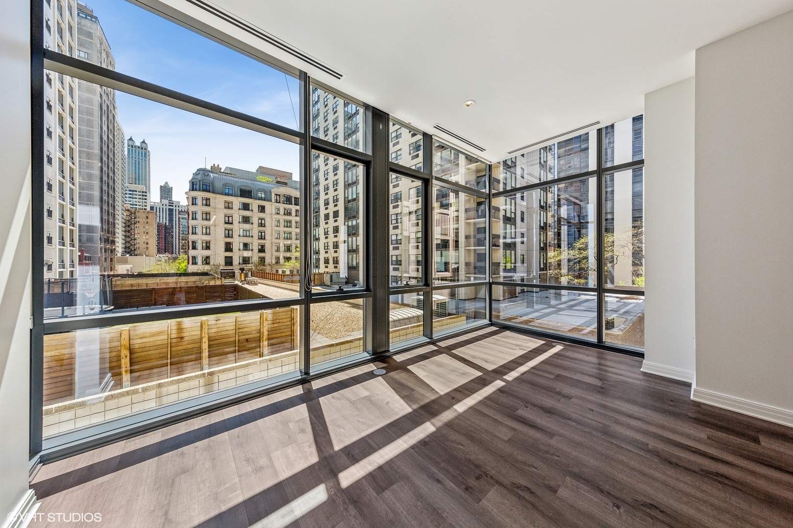 61 E Banks Street Unit: 307
