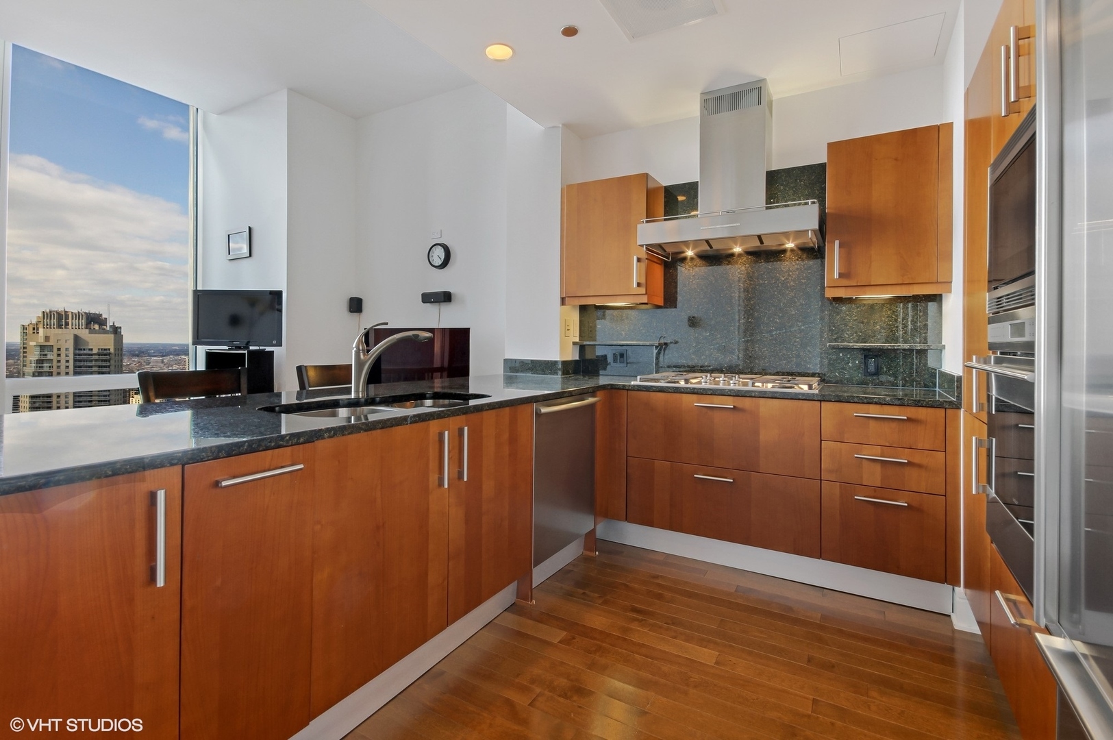 401 N Wabash Avenue Unit: 49E