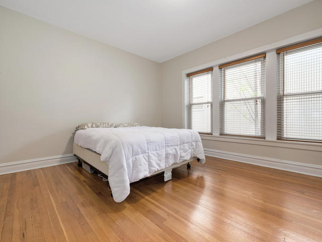 1622 W DIVERSEY Parkway Unit: 2B