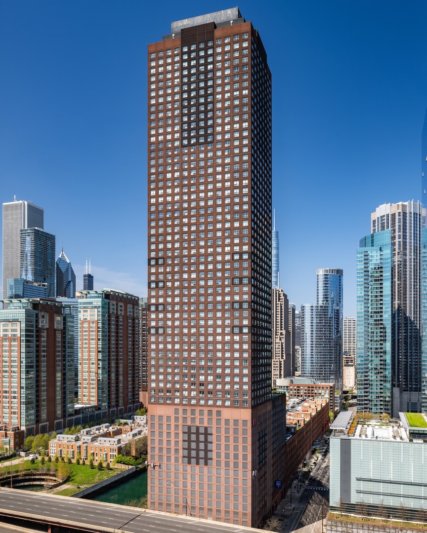474 N Lake Shore Drive Unit: 3304