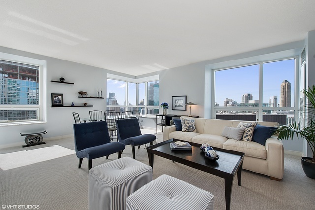 512 N McClurg Court Unit: 4010