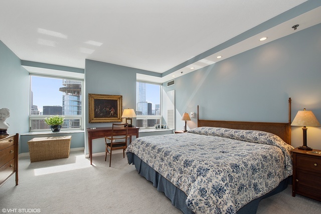 512 N McClurg Court Unit: 4010